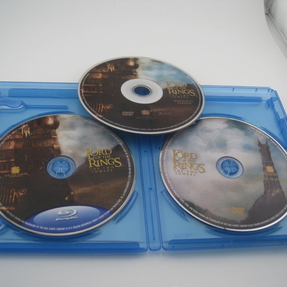 The Lord of the Rings: The Two Towers (Blu-Ray & DVDs) (widescreen) (179 Mins) - Picture 4 of 4